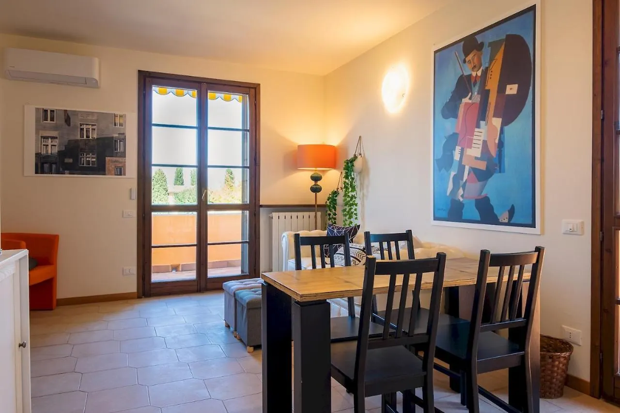 La Casa Sul Porto - Italian Homing Apartment Sirmione Italy